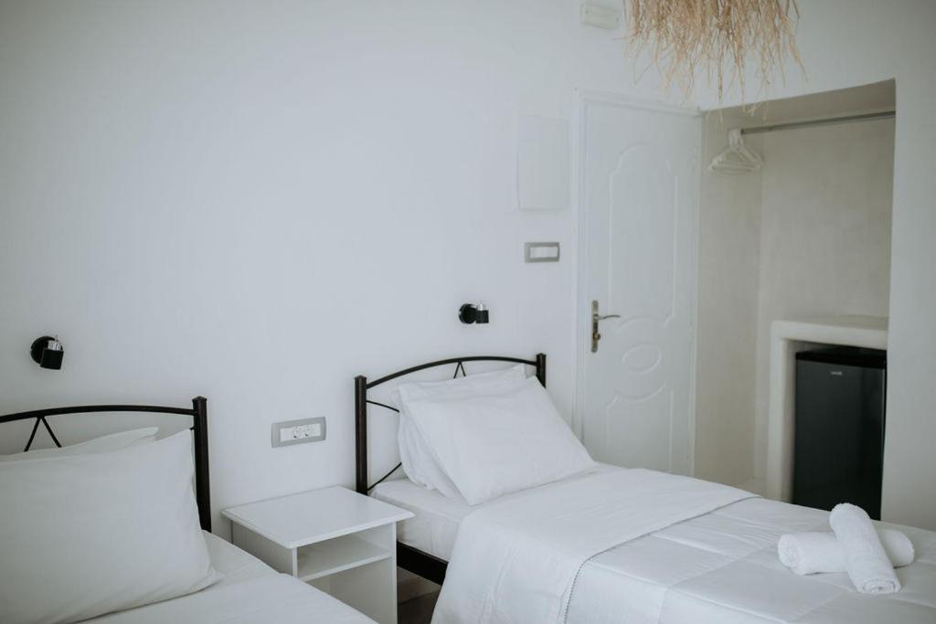 Hotel Thirasia ثيرا الغرفة الصورة