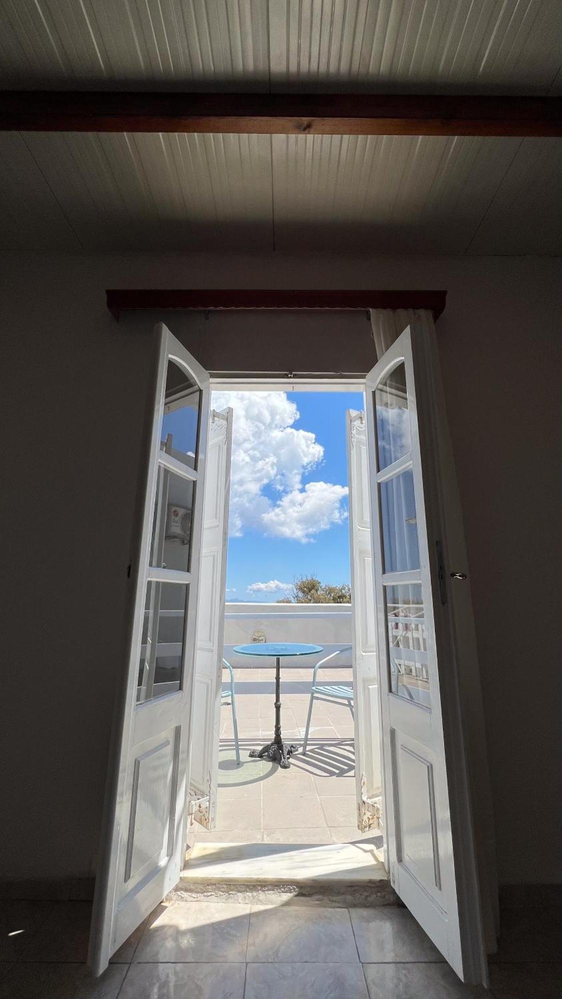 Hotel Thirasia ثيرا الغرفة الصورة