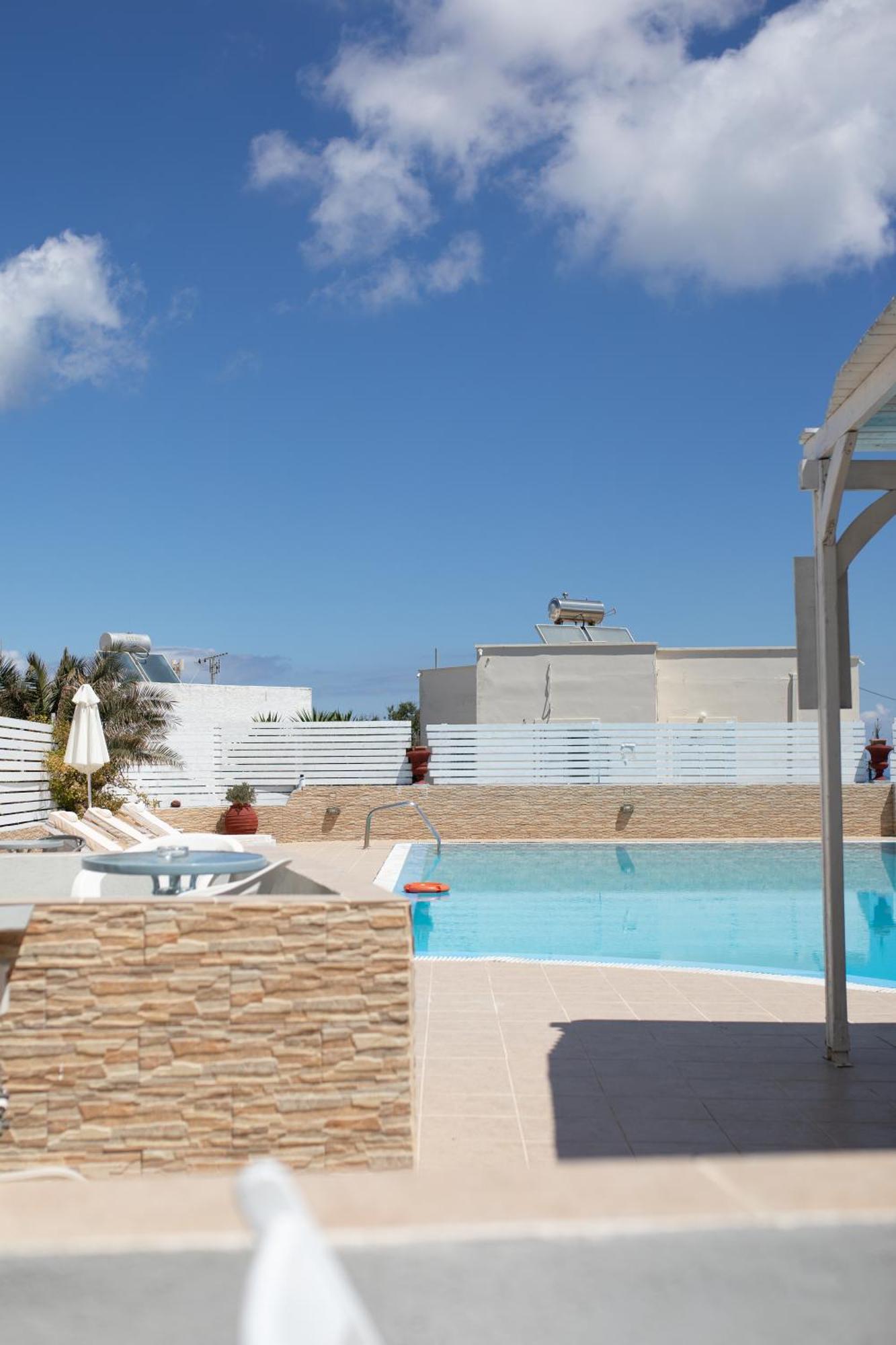 Hotel Thirasia ثيرا الغرفة الصورة